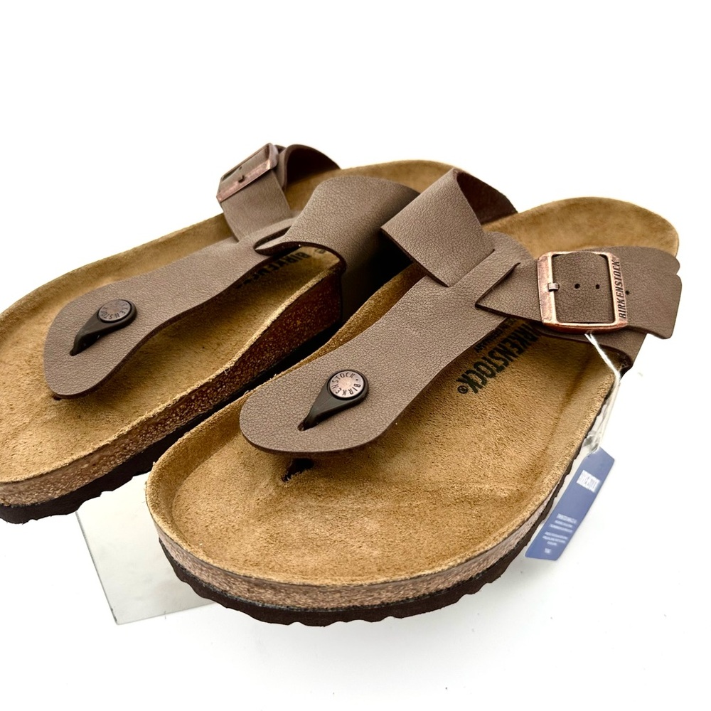 Birkenstock Medina unisex M12 W13-14 EU45 larger “Gizeh” new mocha w tags *Sold*